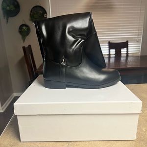NEW IN BOX Tall Black Riding Boots